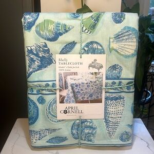 April Cornell Shelly Tablecloth 60” x 84” Blue w/ Sea Shell Print Seats 6-8 NWT